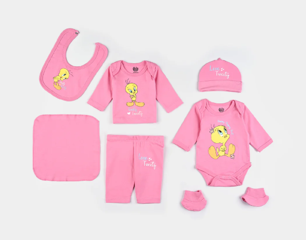 Preparing for Baby: The Complete Newborn Clothing Checklist