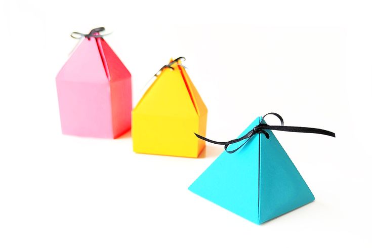 Creative Custom Pyramid Boxes For Premium Packaging