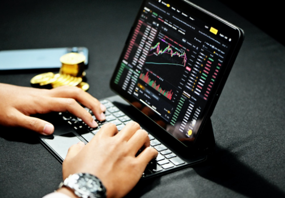 Beyond Traditional Investing: Exploring the Power of Online Trading Platforms